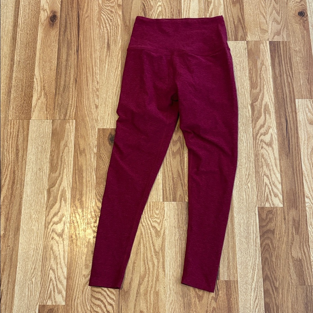 Beyond Yoga High-Waist Leggings in Burgundy